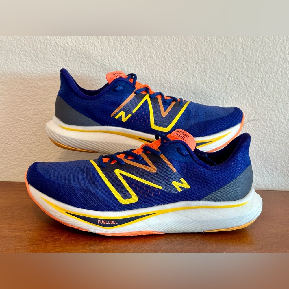 New Balance Mens Fuelcell Rebel
V3 MFCXMN3 Shoes Sneakers
Size 11.5 D